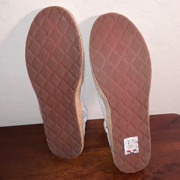 UGG SIZE 10 BRAND NEW ESPADRILLE SUEDE SLIP ON FLATS - Picture 9 of 10